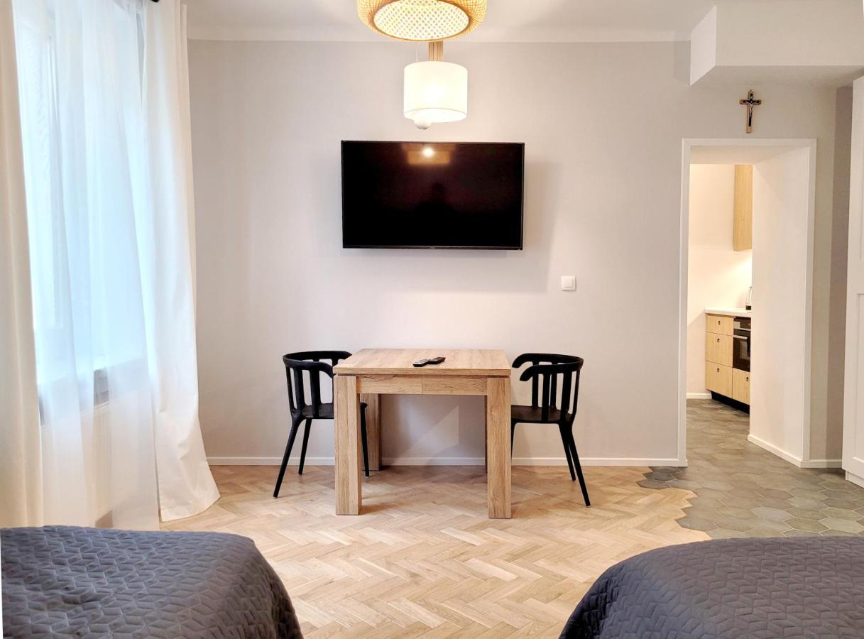 Kana - Stylish Apartment In Krakow Pomorska - Close, Wifi, Smart Tv クラクフ エクステリア 写真