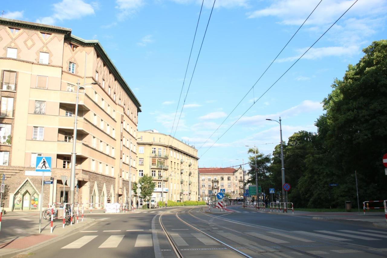 Kana - Stylish Apartment In Krakow Pomorska - Close, Wifi, Smart Tv クラクフ エクステリア 写真