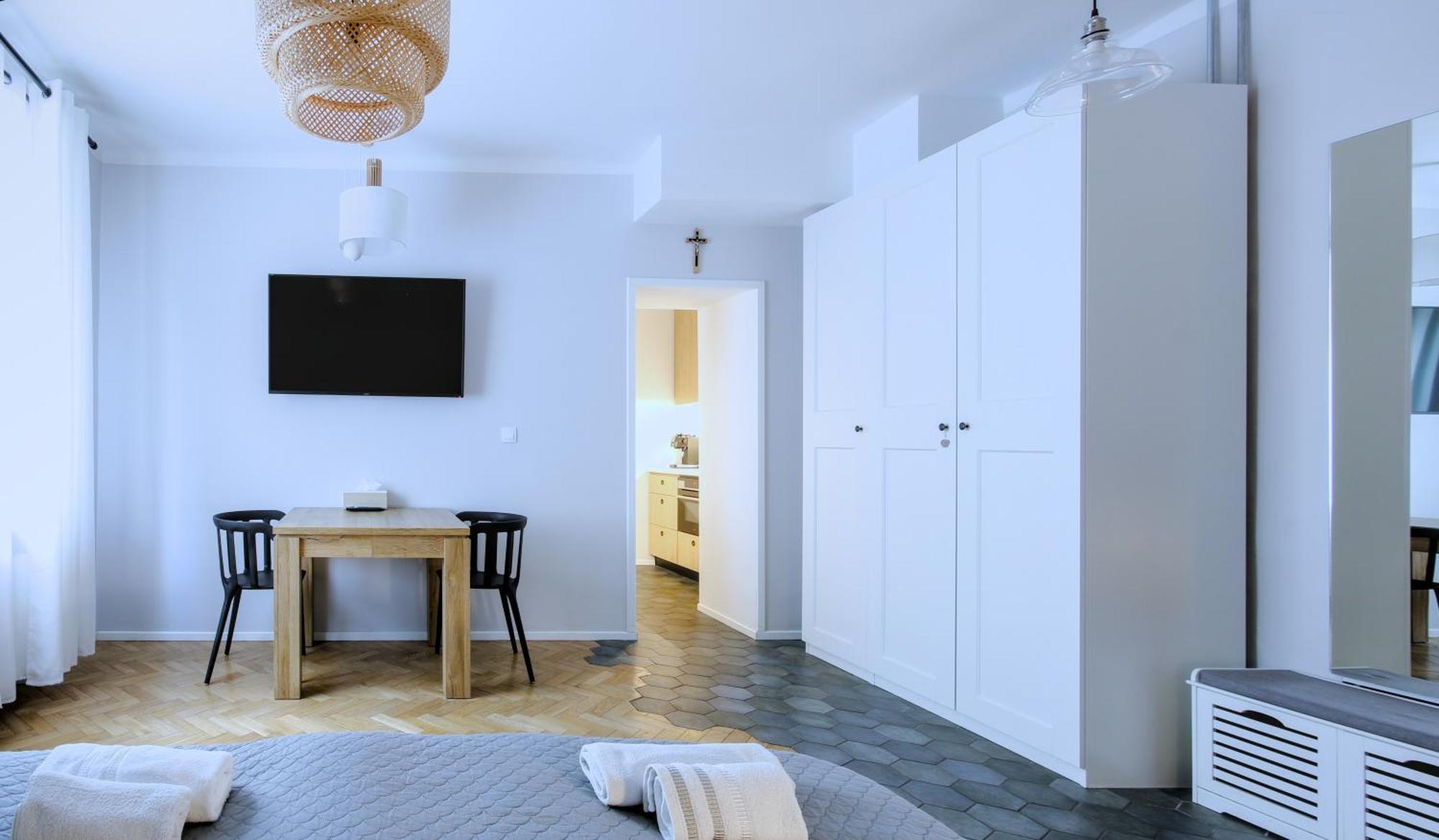 Kana - Stylish Apartment In Krakow Pomorska - Close, Wifi, Smart Tv クラクフ エクステリア 写真